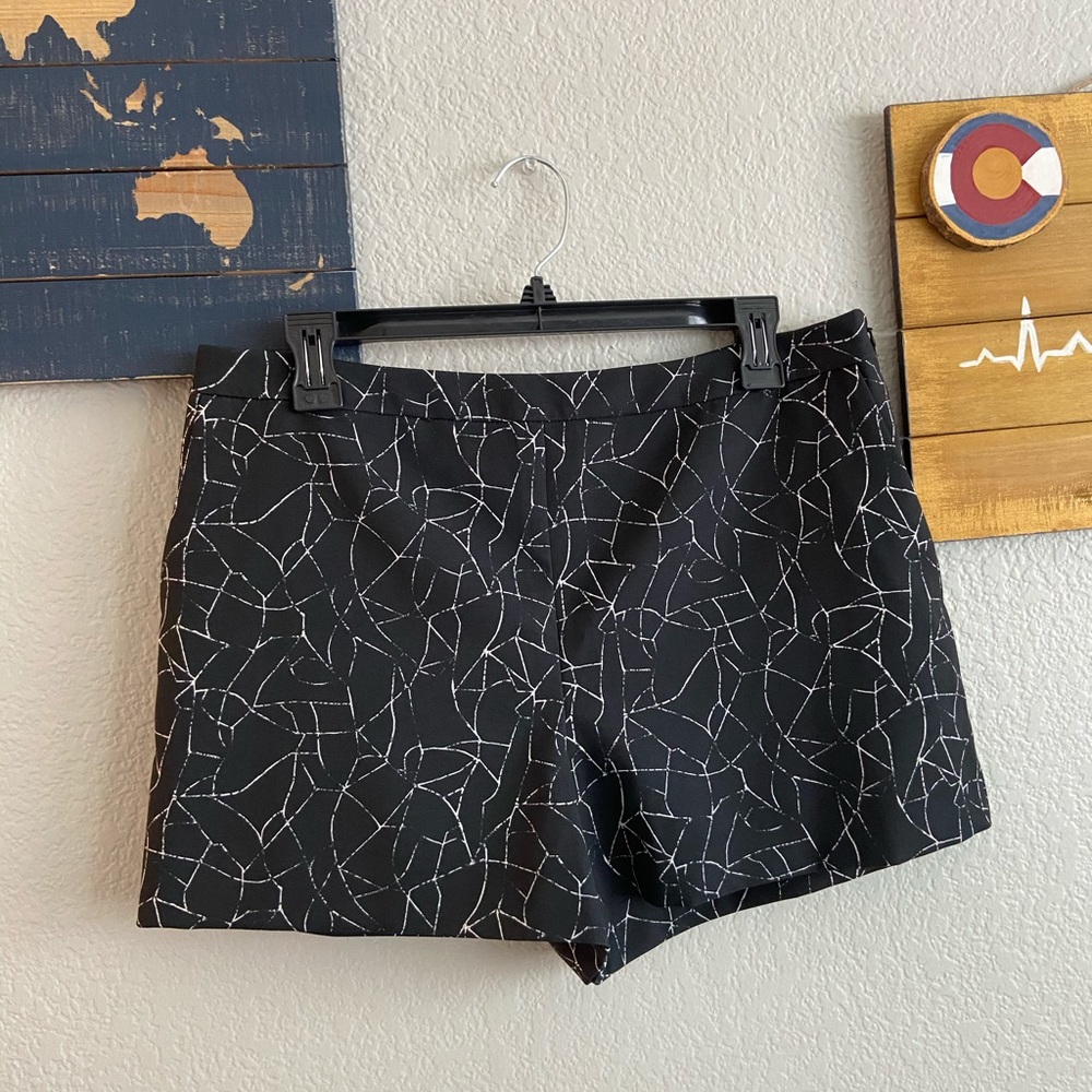 Pattern dress short